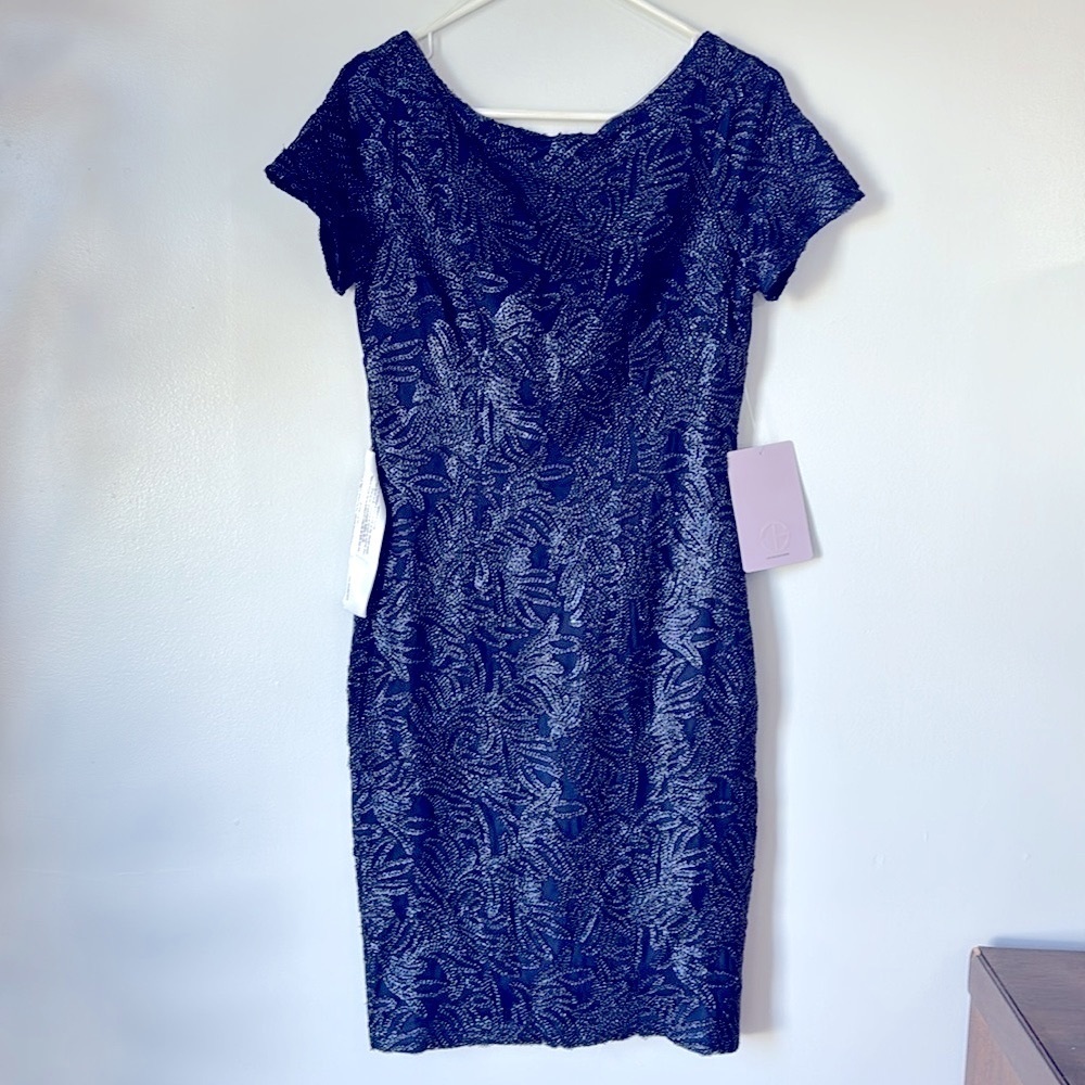 JS Collections Navy V-Back Dress Size 4 Semi-Formal Evening Wear Celebrations